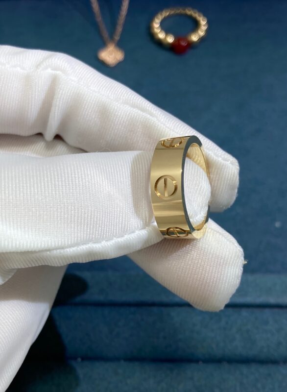 Cartier Wide Screw-Down Ring, Yellow Gold