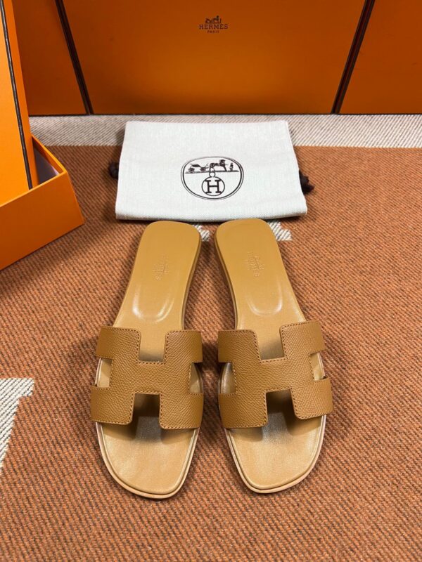 Hermes Oran Sandals in Alezan Epsom