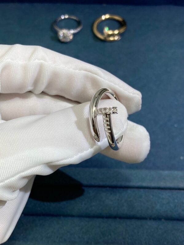 Cartier Wide Diamond Head and Tail Stud Ring, White Gold