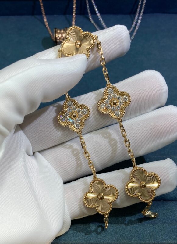 Van Cleef&Arpel Alhambra Diamond Laser Clover Bracelet, Yellow Gold