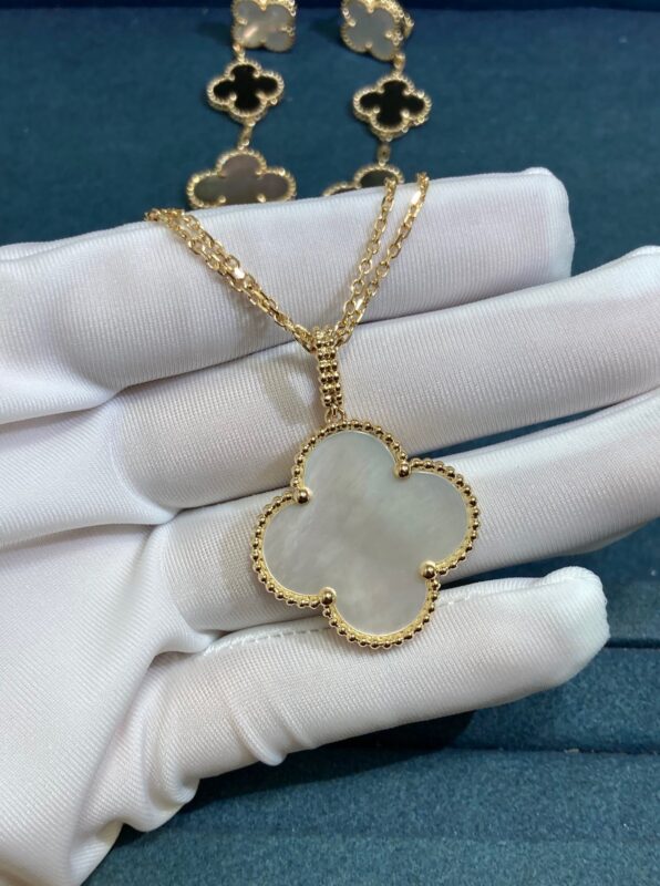 Van Cleef&Arpel Alhambra Large White Shell Clover Necklace, Yellow Gold