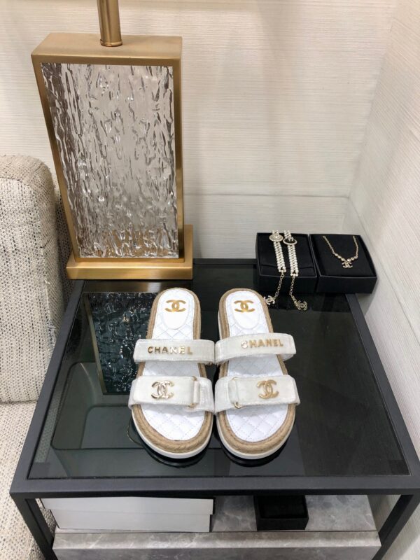 Chanel 2023 Spring/Summer Velcro Sandals