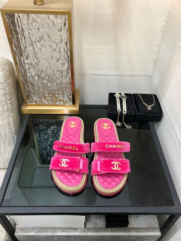 Chanel 2023 Spring/Summer Velcro Sandals