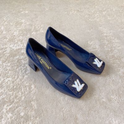 Louis Vuitton New 2023 Shake Shoes