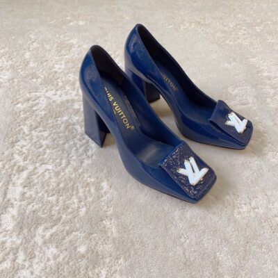 Louis Vuitton New 2023 Shake Shoes