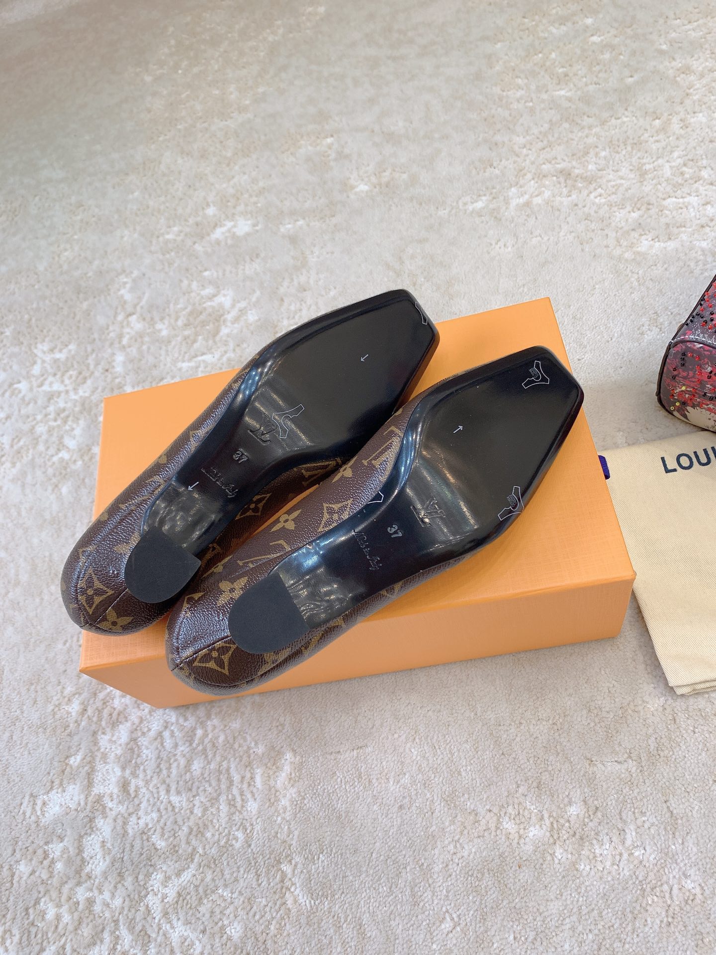 Louis Vuitton High Heels - Image 5