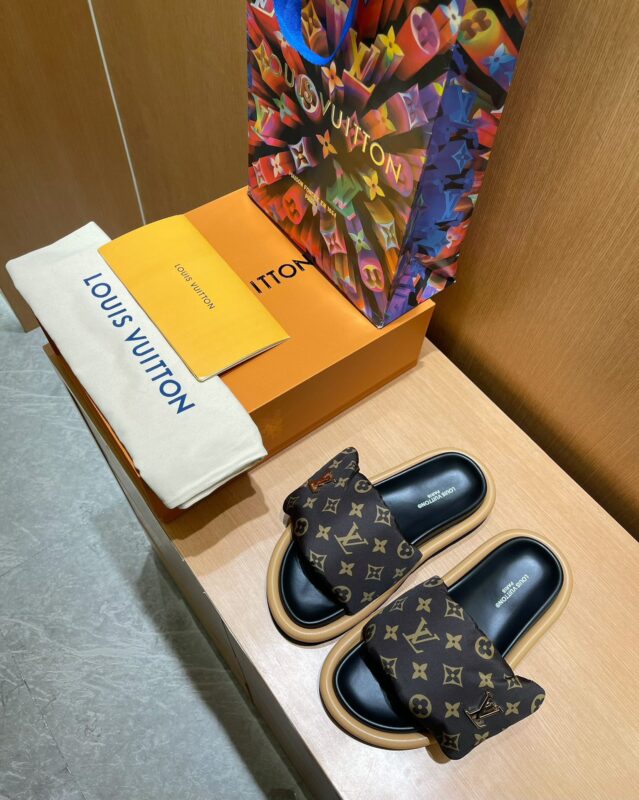 Louis Vuitton Sandals