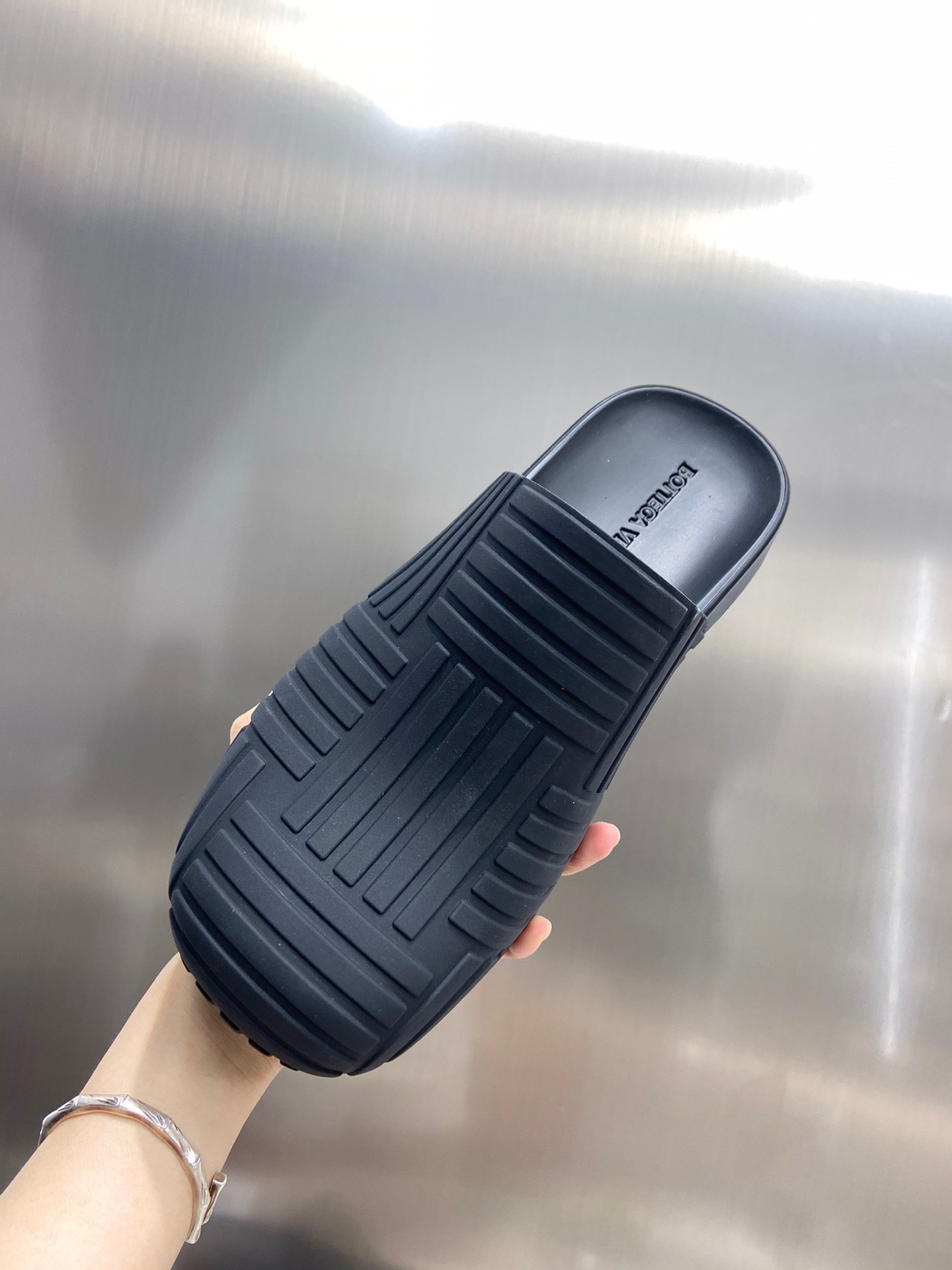 Bottega Veneta Slippers - Image 2