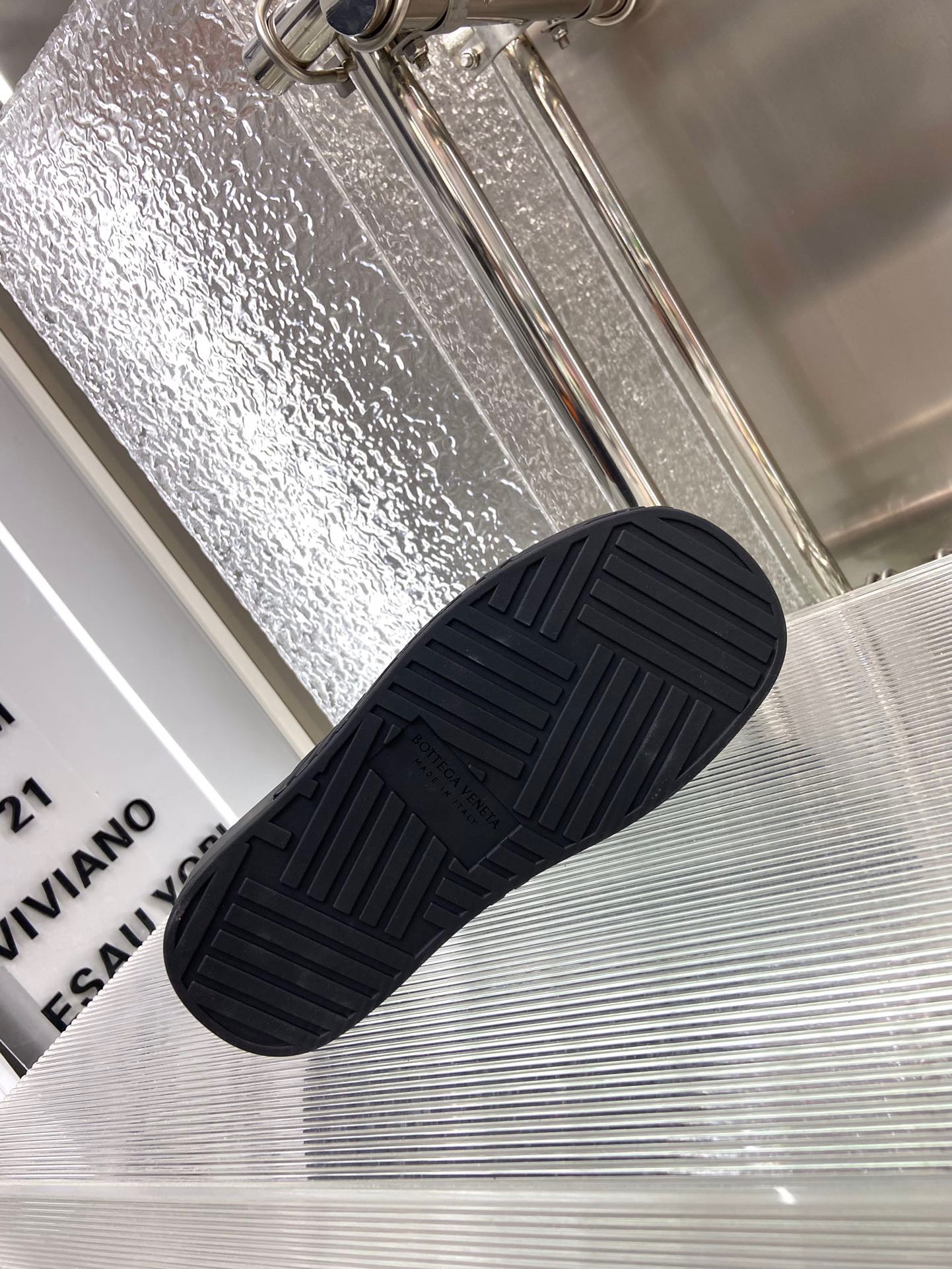 Bottega Veneta Slippers - Image 9