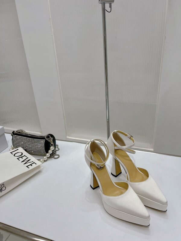 Mach & Mach High-heels