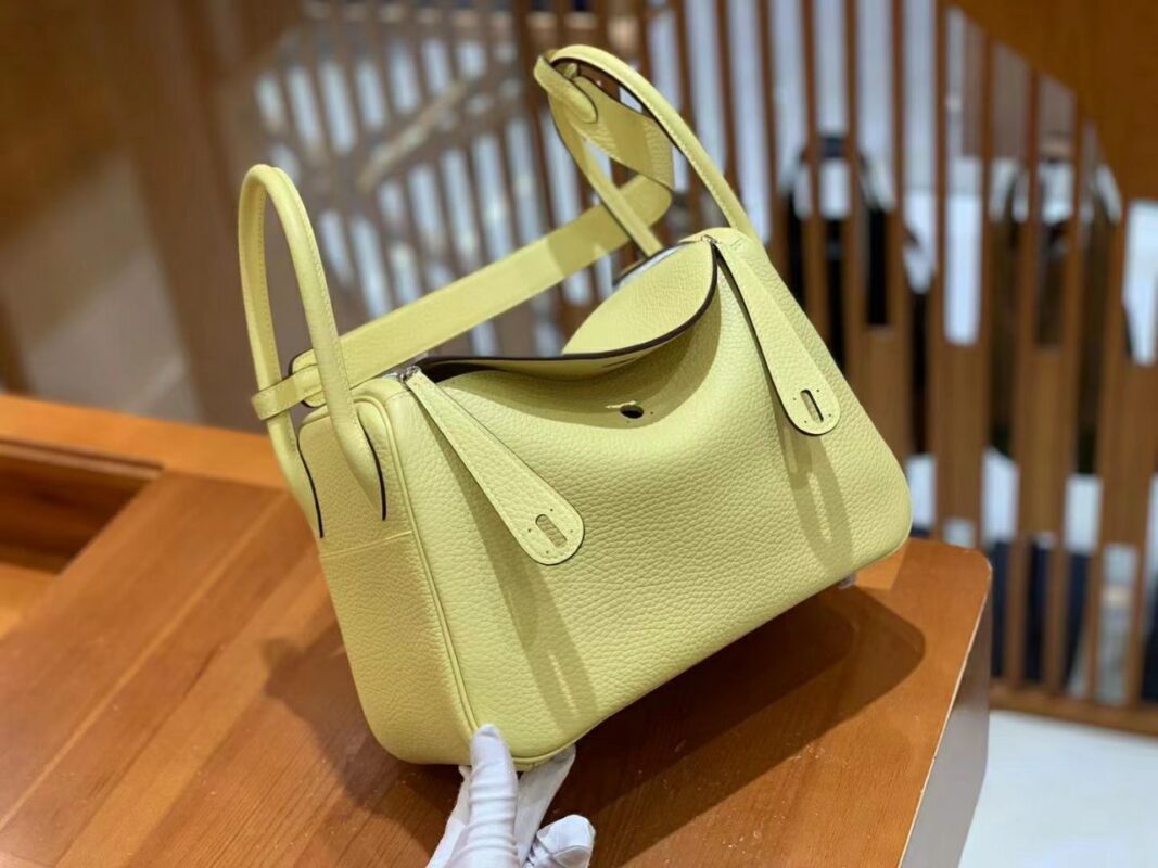 Lindy 26 Jaune Poussin Clemence