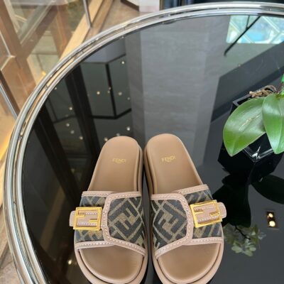Fendi 2023 New Sandals