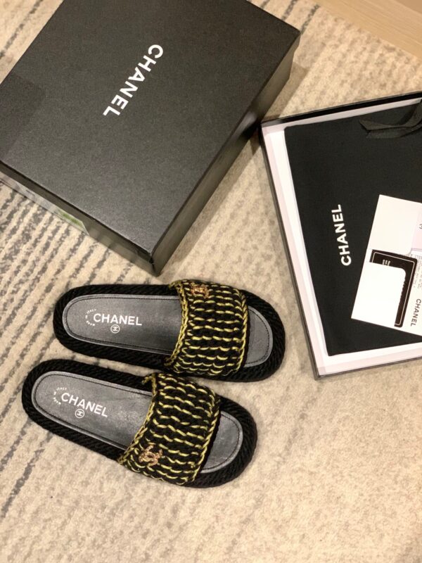 Chanel 2023 New Slippers