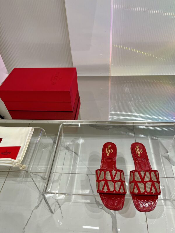 Valentino New 2023 Sandals