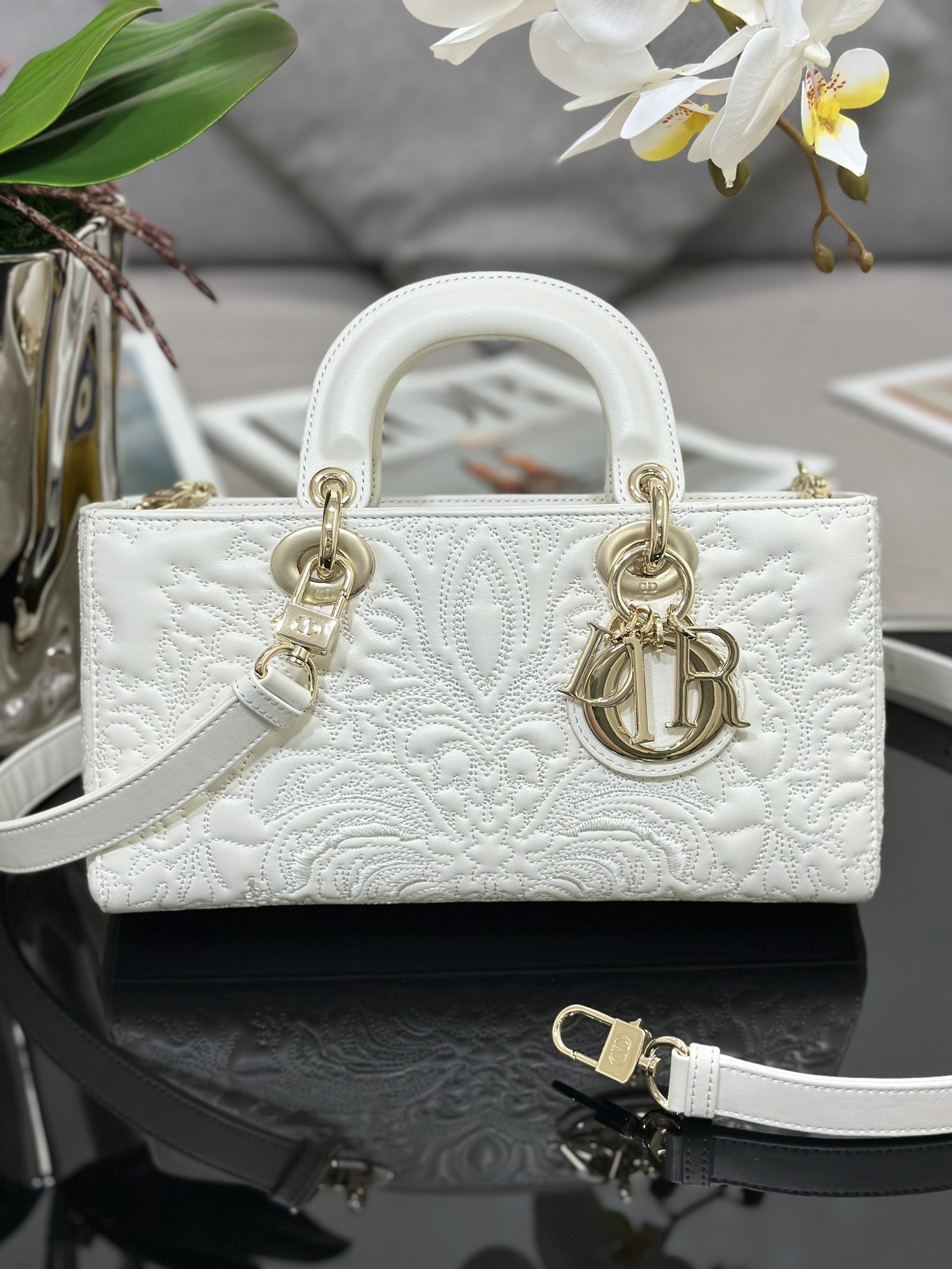 1000013548.jpg Dior Lady D-Joy Bag - Image 1