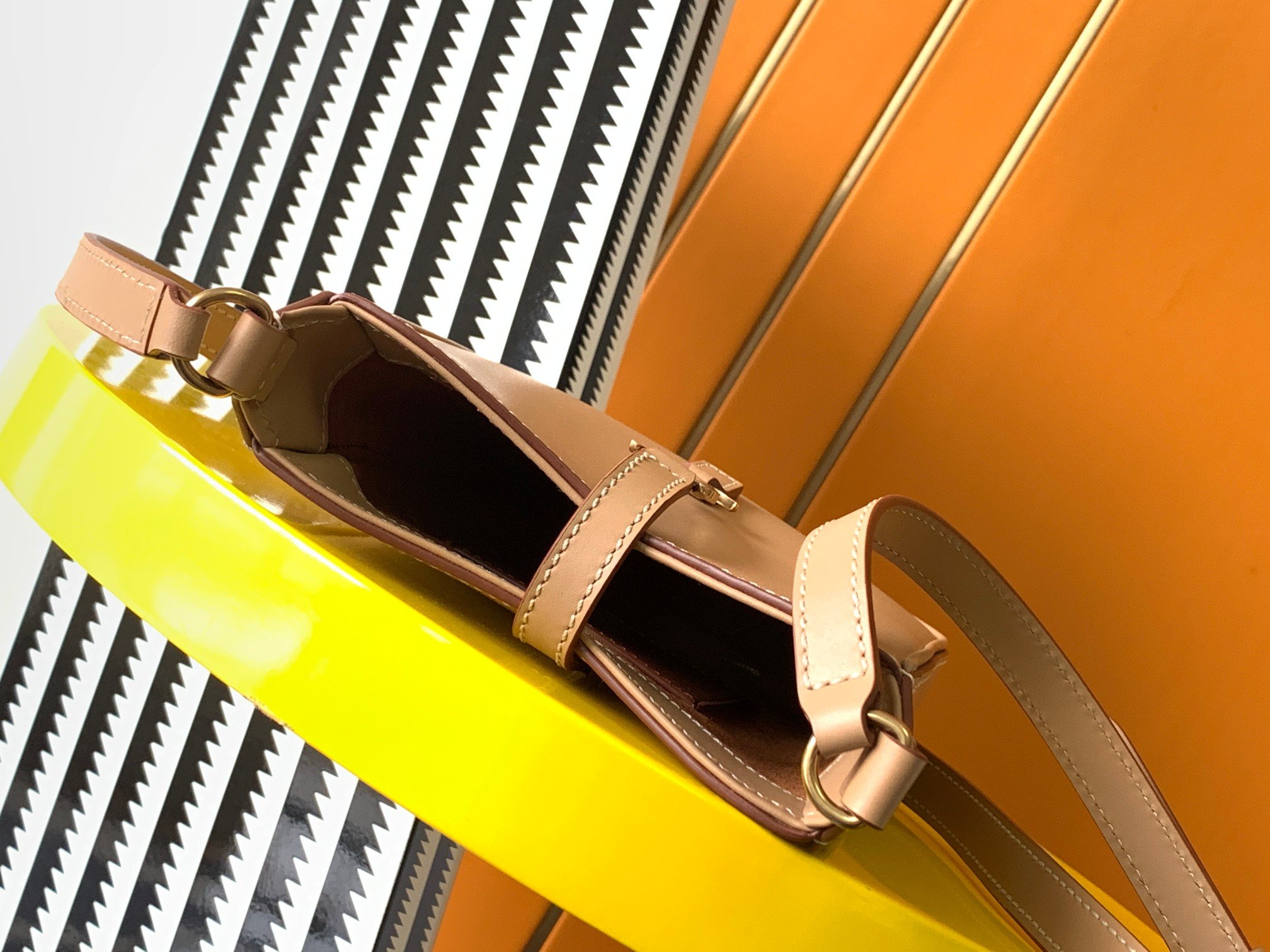 Saint Laurent Phone Bag - Image 7