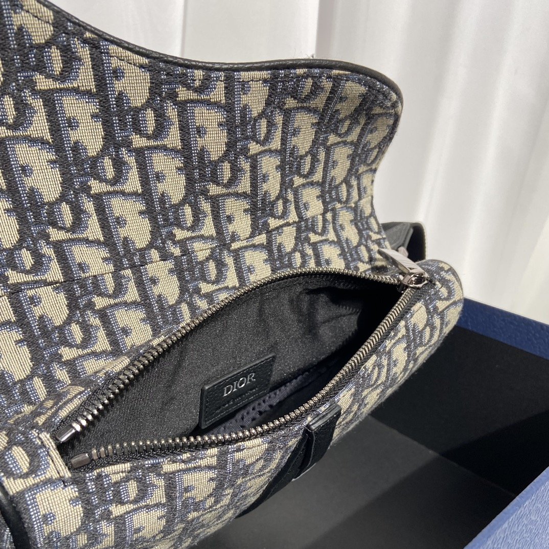 Dior Oblique Wallet - Image 5