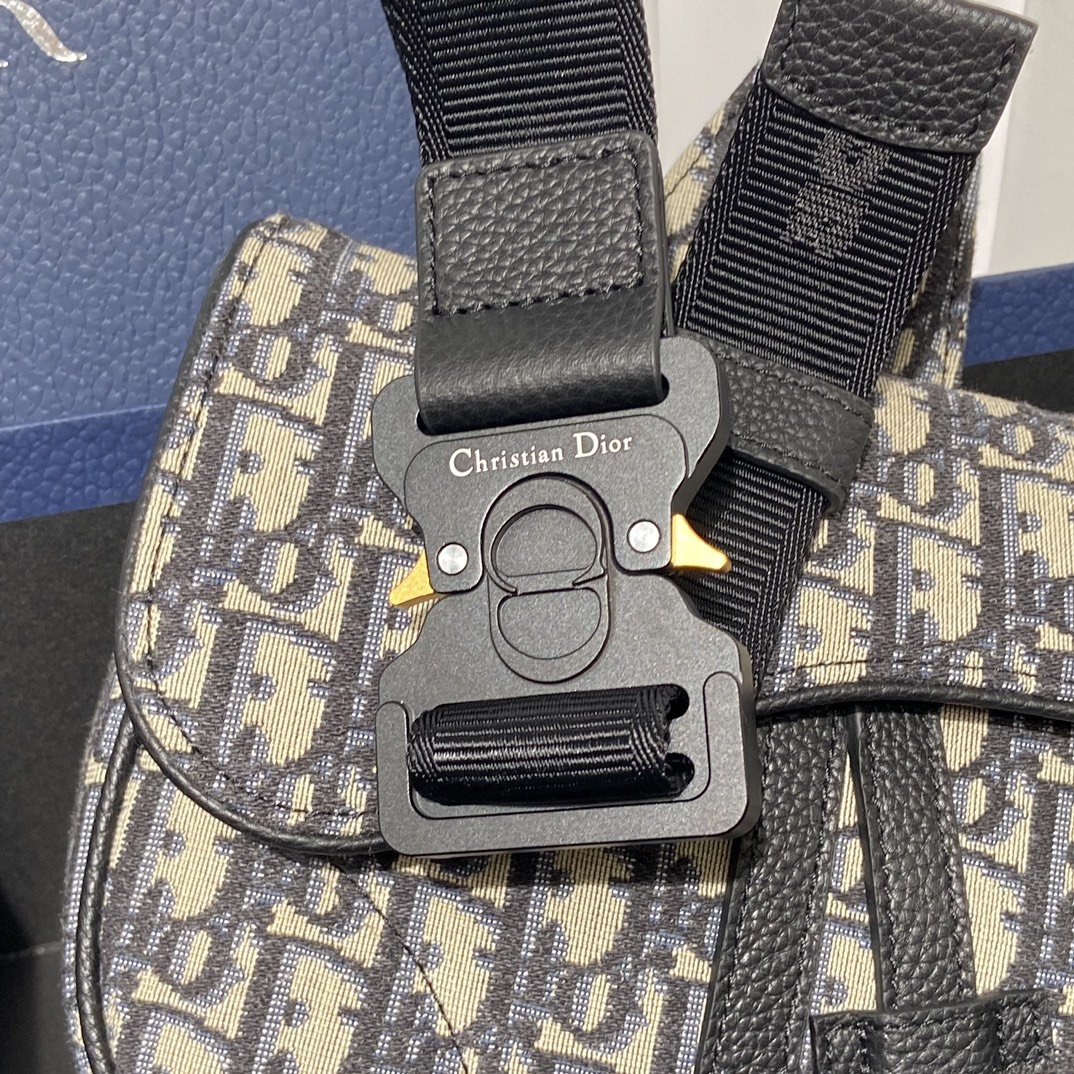 Dior Oblique Wallet - Image 8