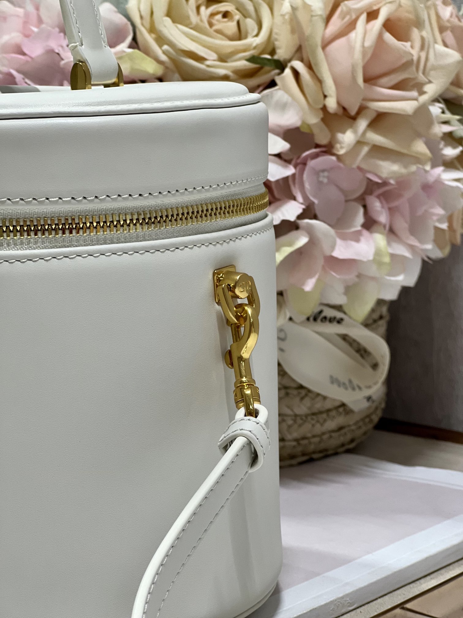 Dior Large White Cosmetic Box Bag - Image 6