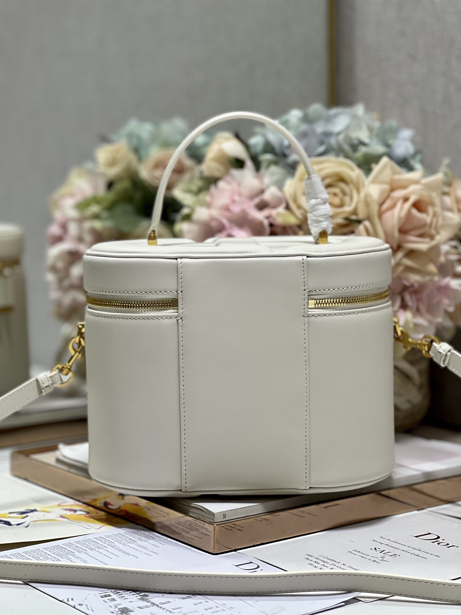 Dior Large White Cosmetic Box Bag - Image 2