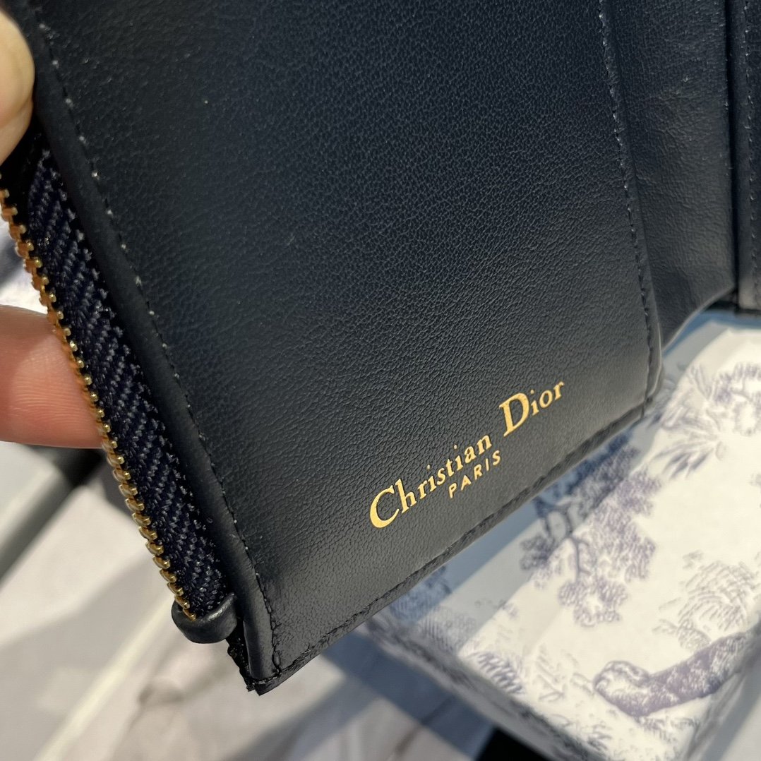 Dior Montaigne Voyageur Small Bag - Image 6