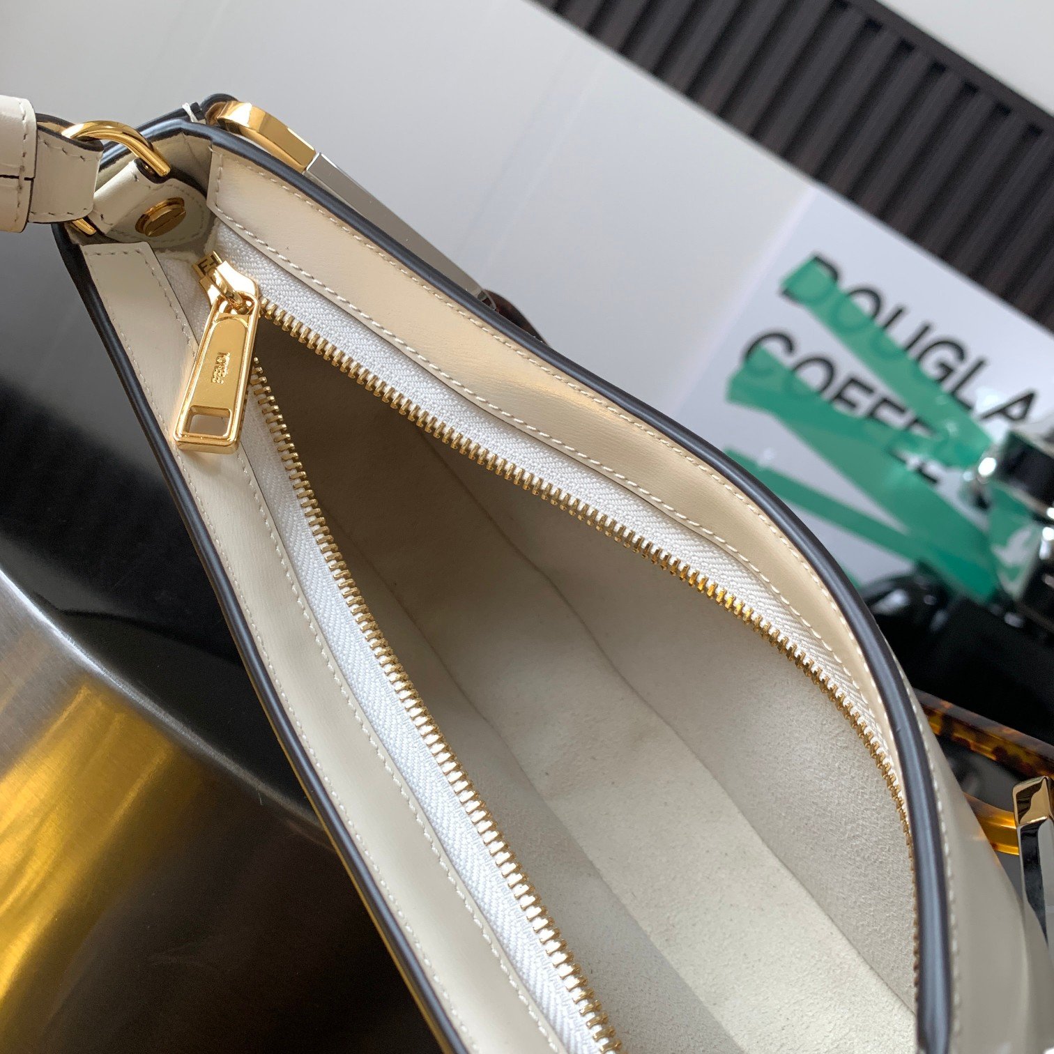 Fendi O'Lock Swing Bag - Image 6