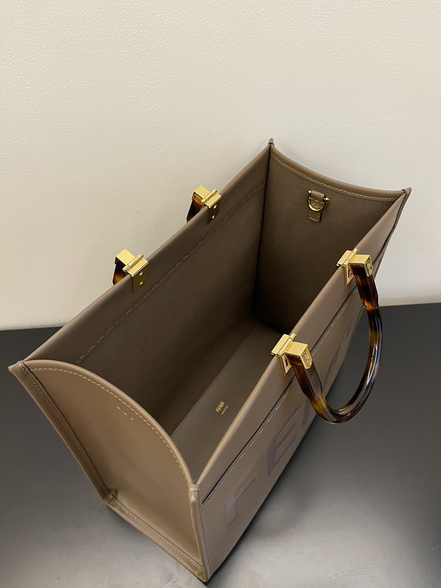 Fendi Tote Bag - Image 9