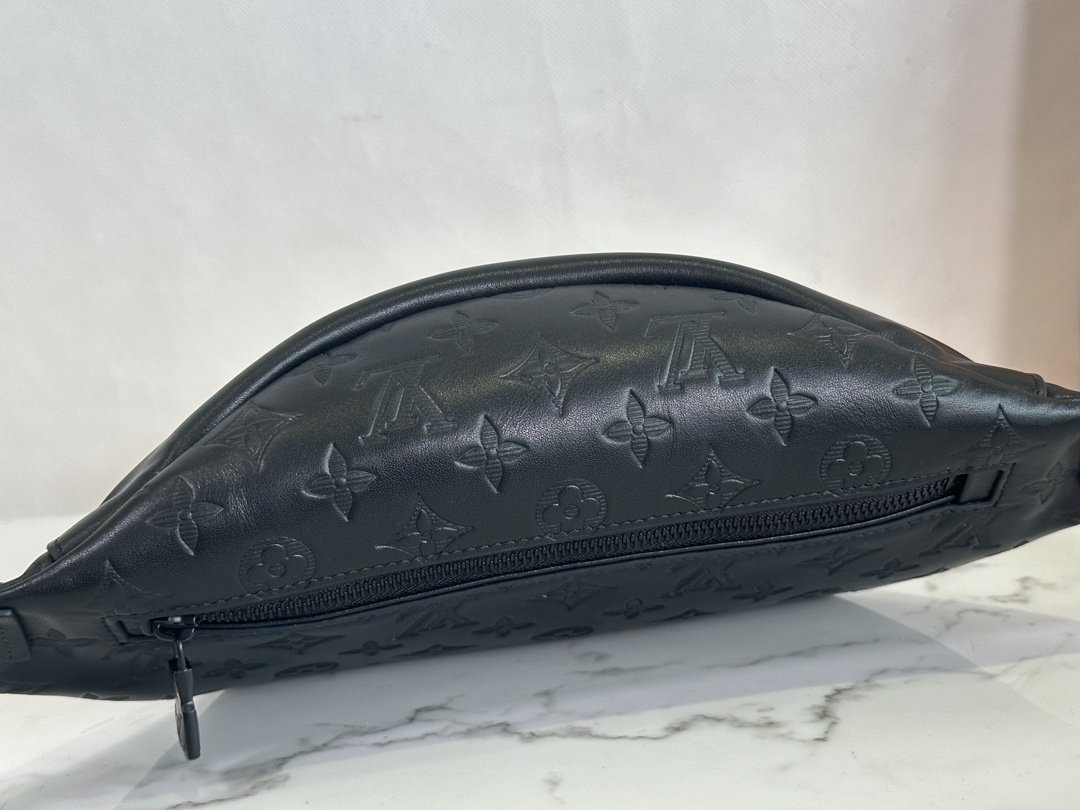 Louis Vuitton Discovery Pack - Image 3