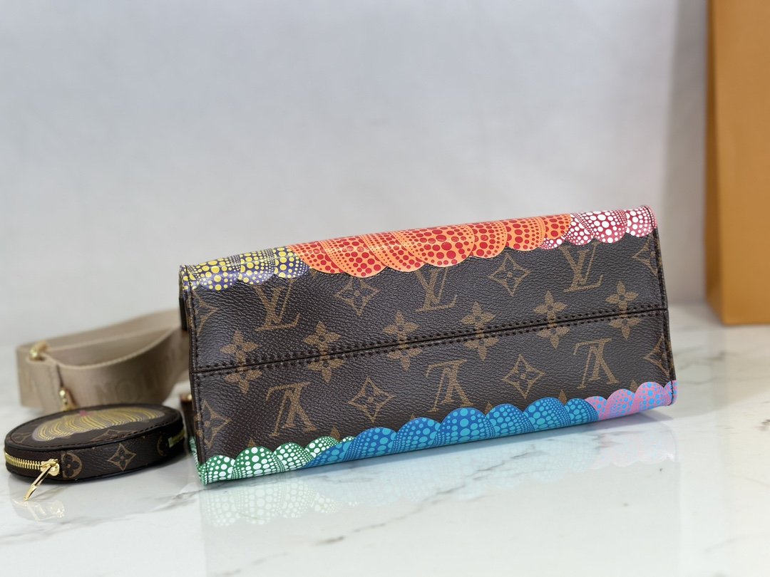 Louis Vuitton On The Go Small Handbag - Image 4