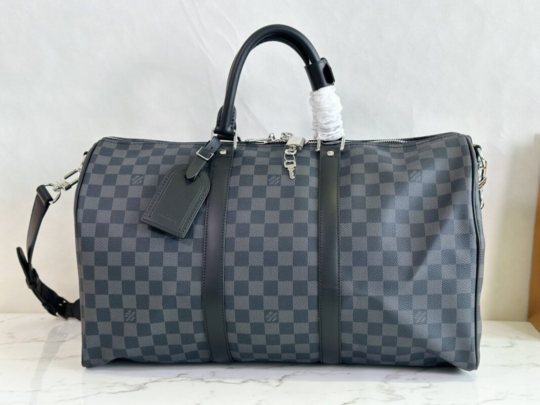 Louis Vuitton Keepall 45 Bag