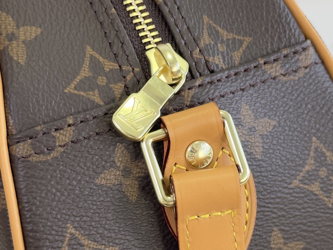 Louis Vuitton Monogram Mresbyopic Bag - Image 4
