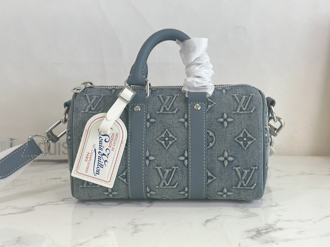 Louis Vuitton Keepall Bandoulière 25Handbag - Image 2