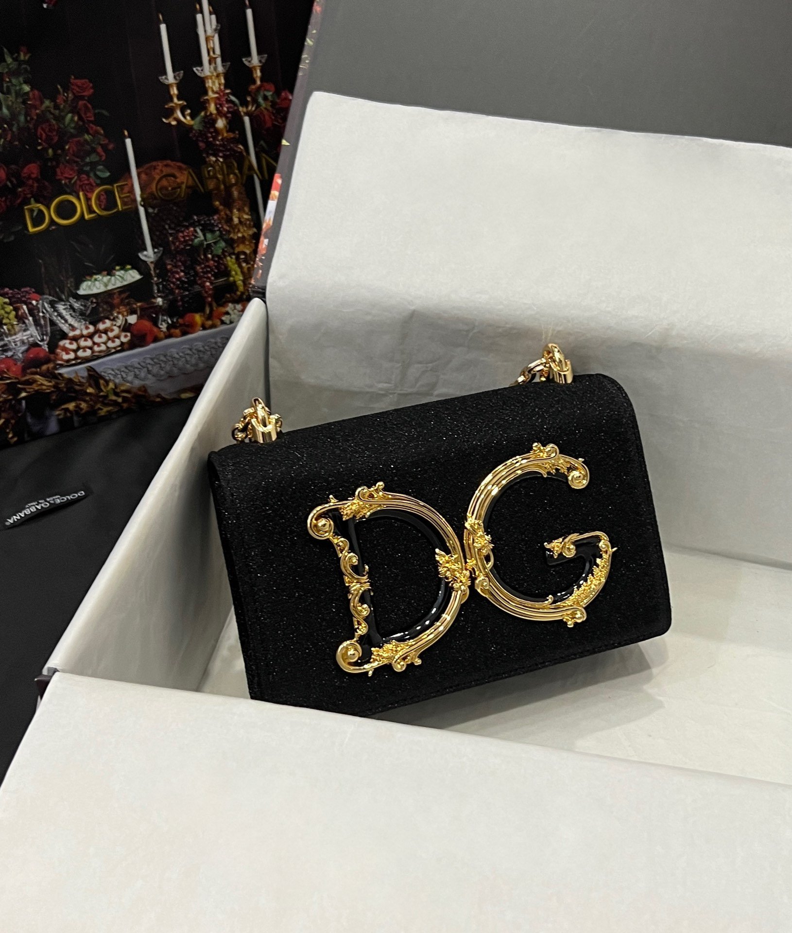 1000019180.jpg Dolce & Gabbana 23 Chain Crossbody Bag - Image 1