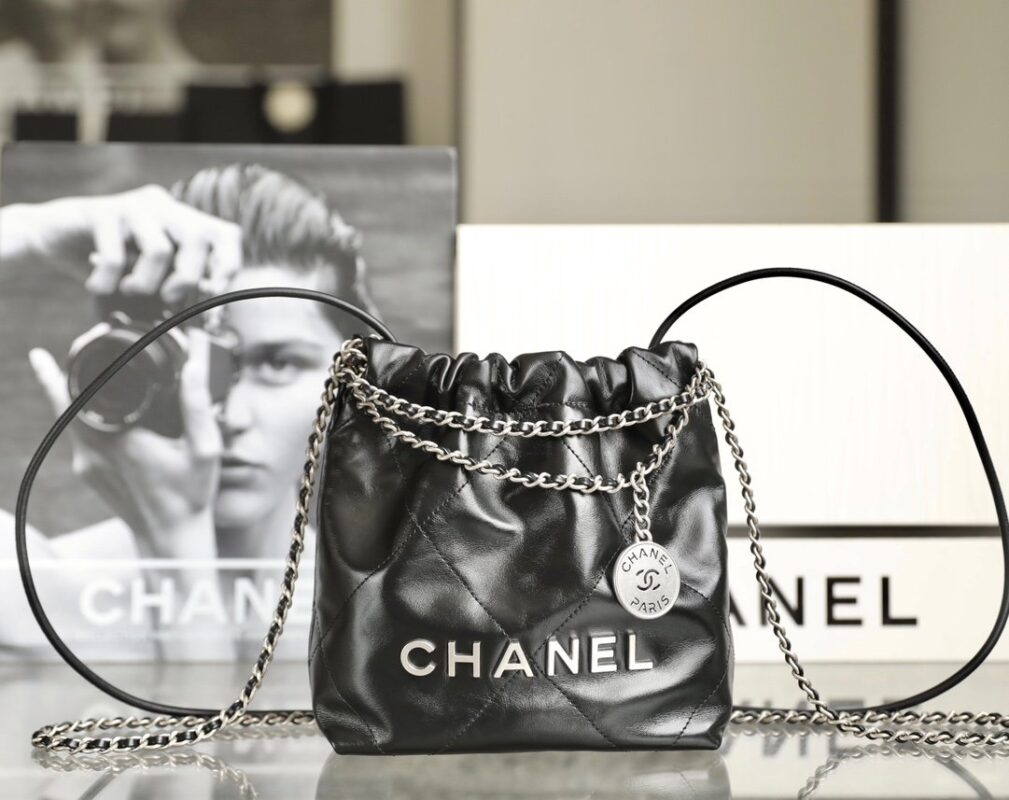 Chanel Pearl Chain Mini 22 Bag