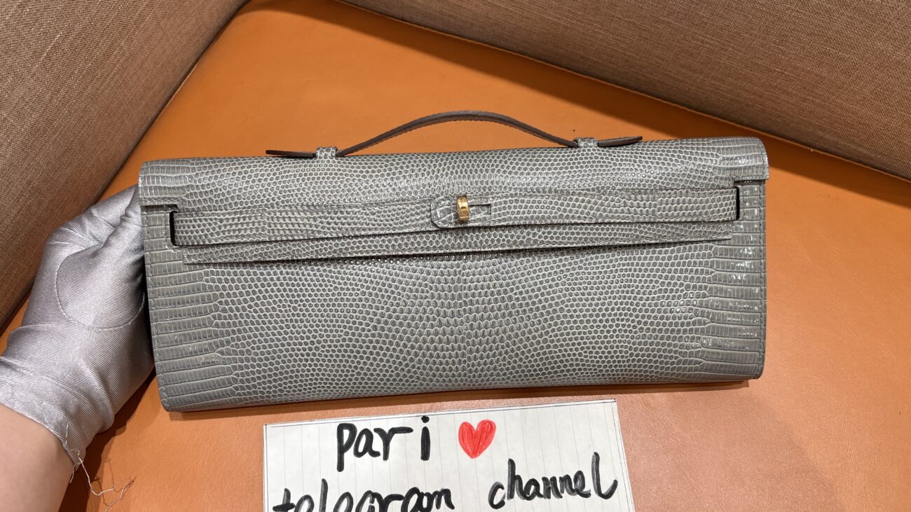 Kelly Cut 31 in Grey Lizard