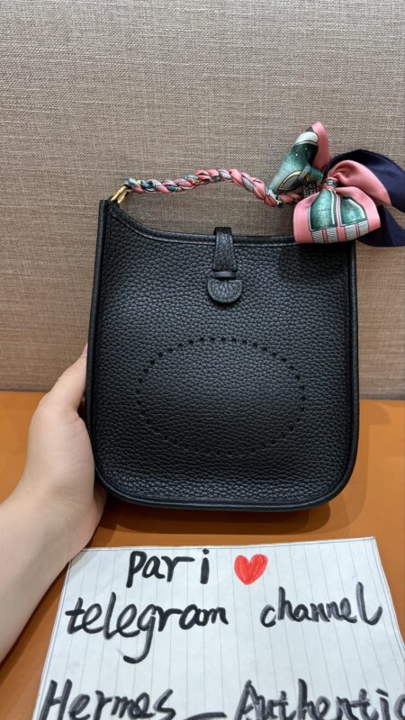 Evelyne Mini Noir Clemence