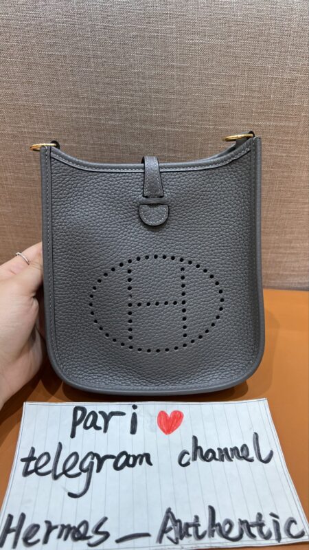 Mini Evelyne Clemence