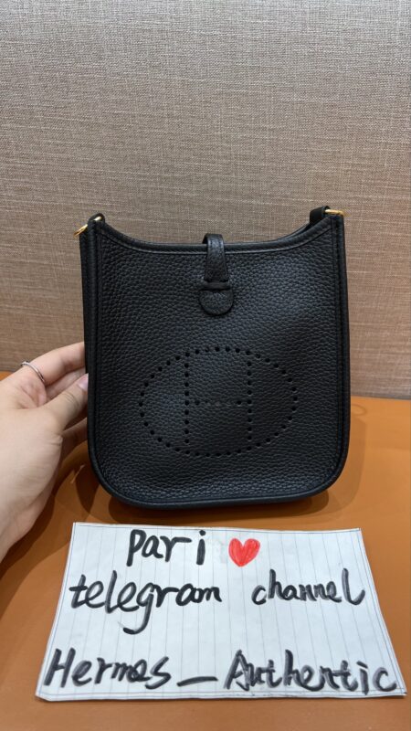 Mini Evelyne Clemence