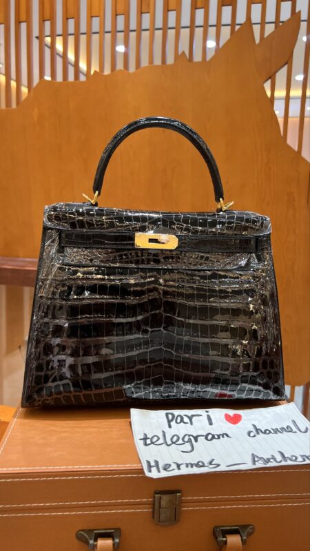 Kelly 28 in Noir Shiny Crocodile GHW