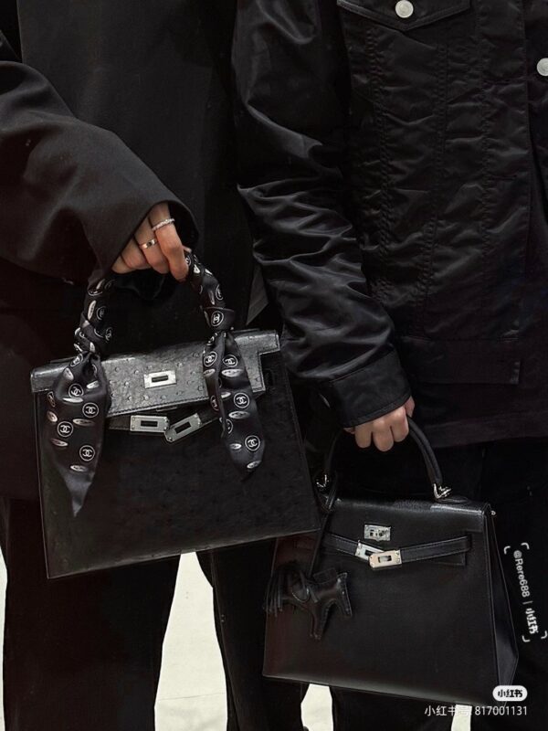 Kelly 28 in Black Color Collection