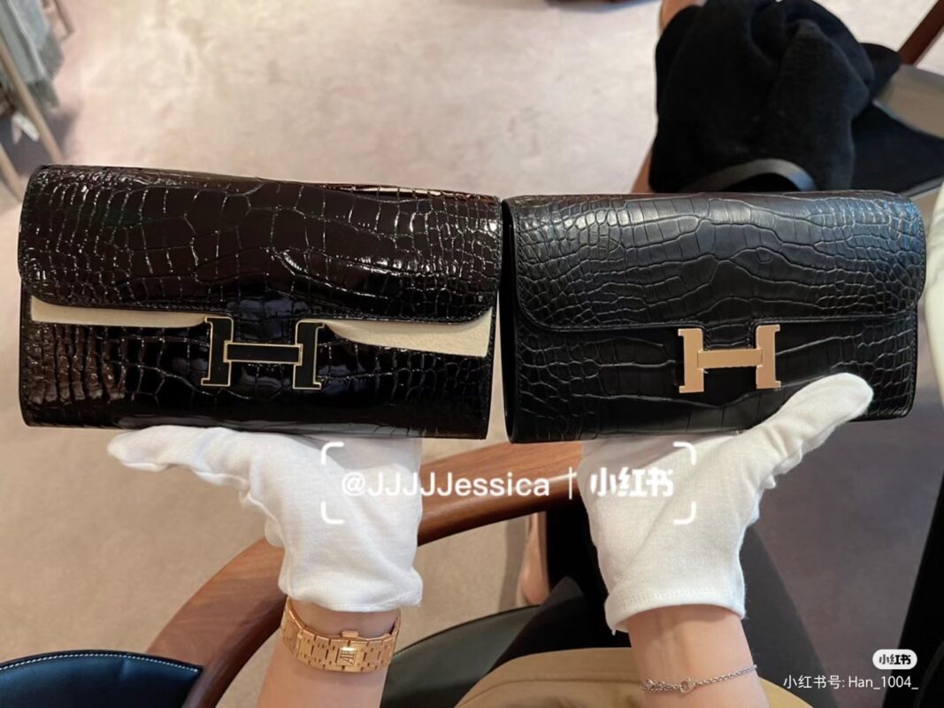 Constance Long To Go Wallets in Noir Matte & Shiny Crocodile