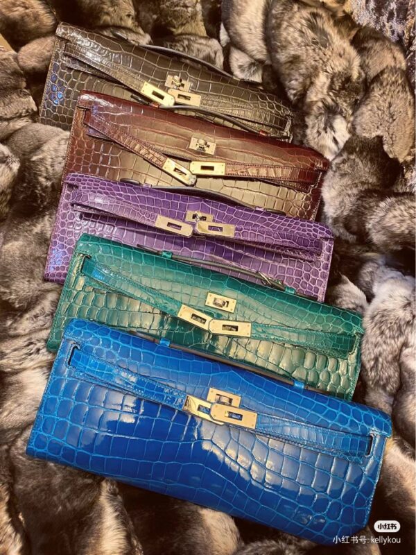 Kelly Cut Collection