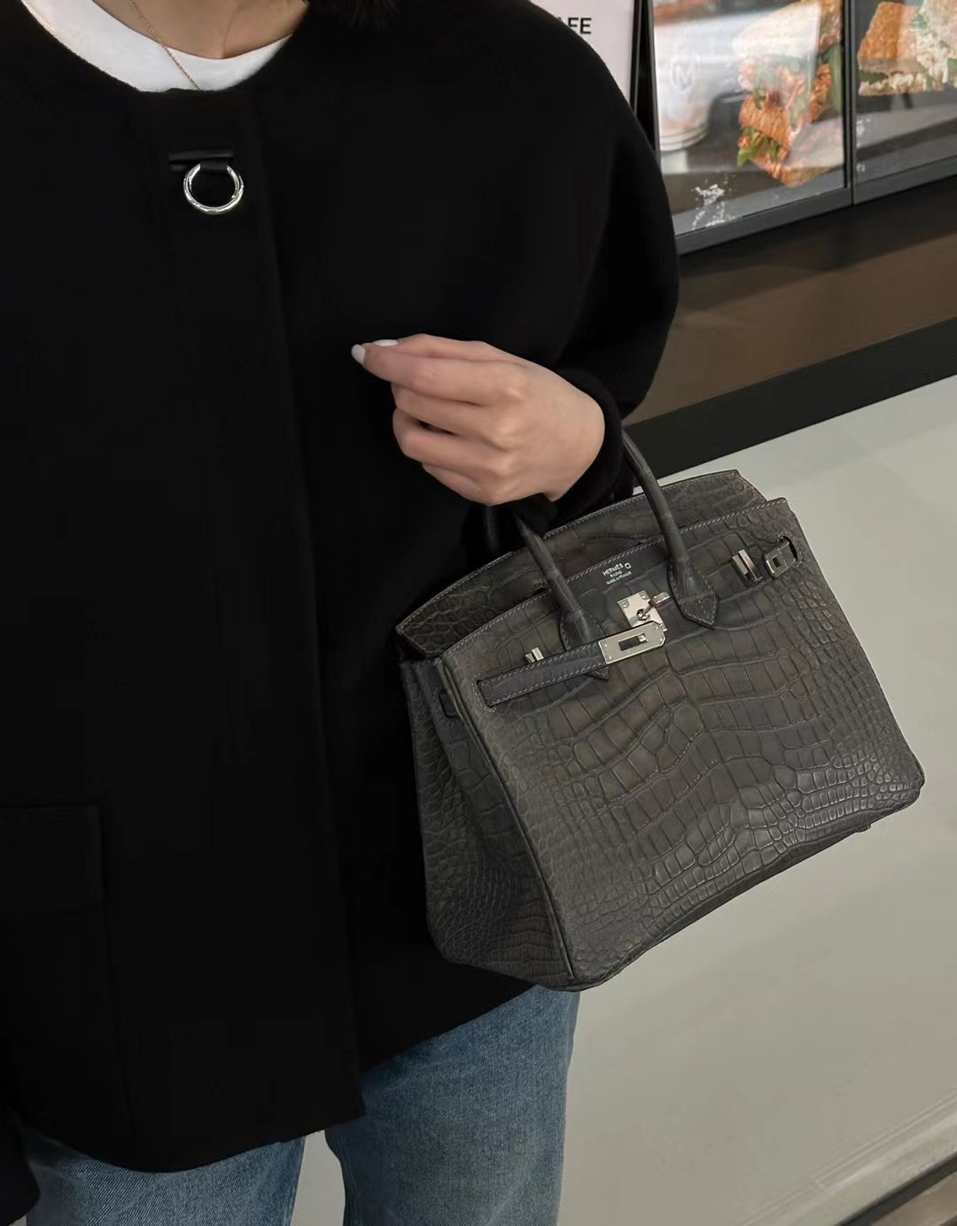 22864.jpg Birkin 25 Matte Crocodile Noir - Image 1