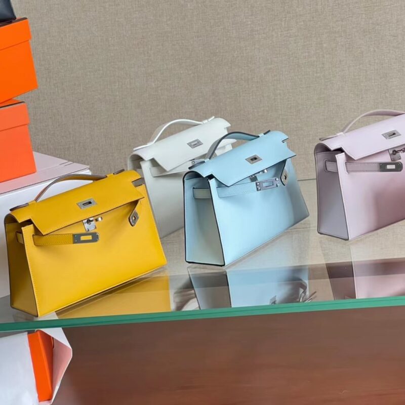 Kelly Pochette Swift Collection