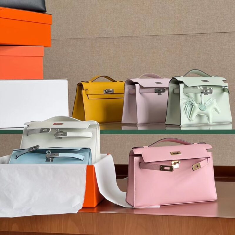 Kelly Pochette Collection