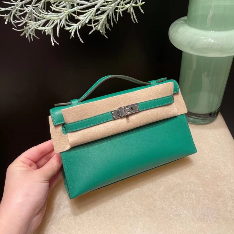 Kelly Pochette Swift