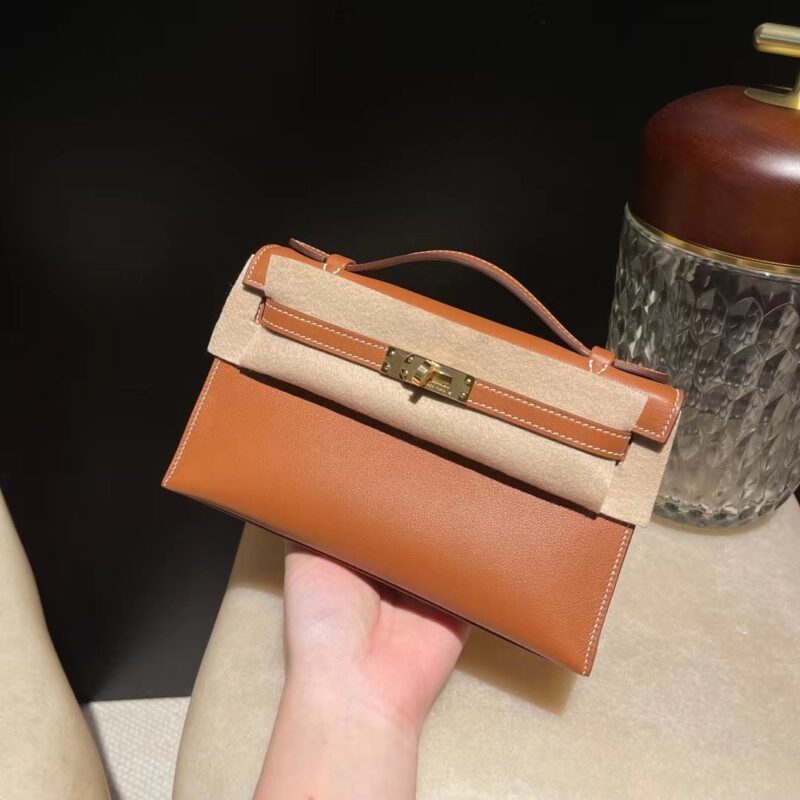 Kelly Pochette Swift