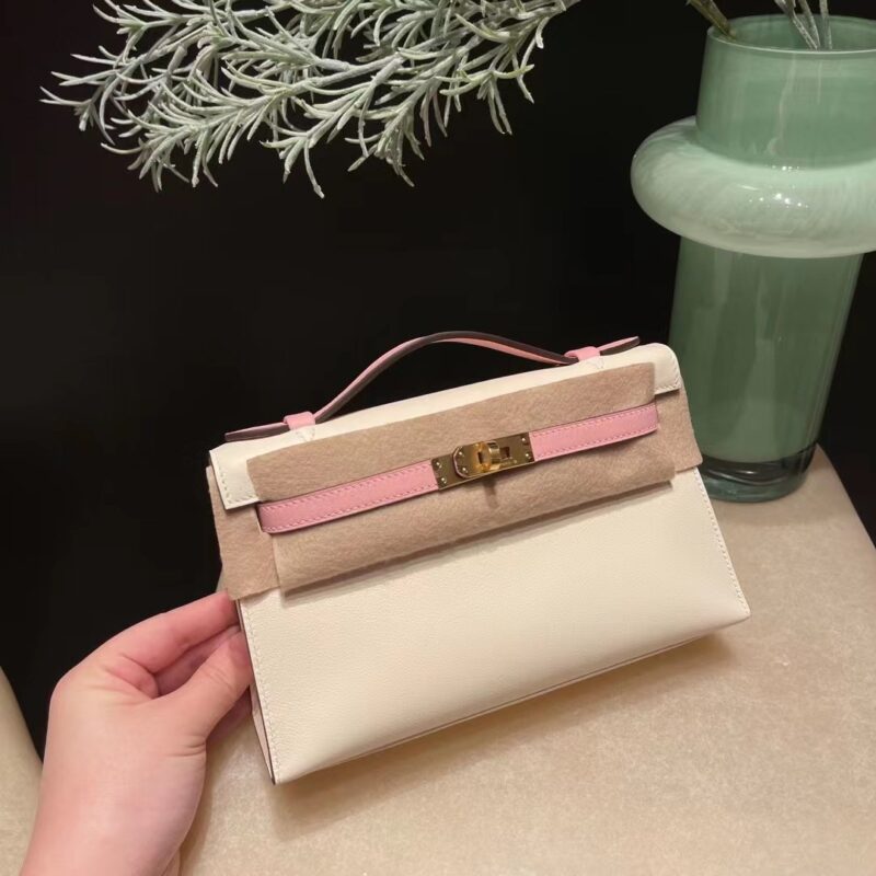 Kelly Pochette Swift