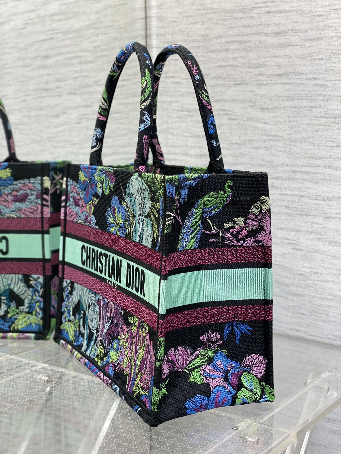 Dior Book Tote - Image 9