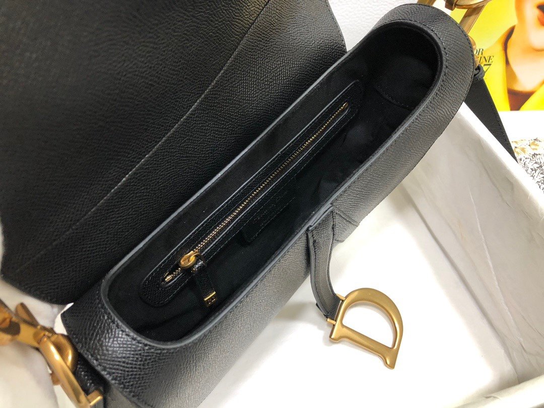 Dior Saddle Bag - Image 4